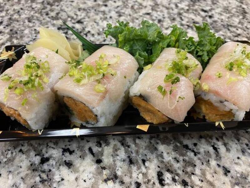 23. Double Yellowtail Roll (8pc)